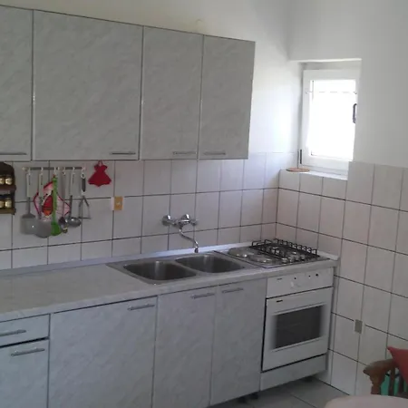 Apartment With Parking Space - Donja, Rab - 11237